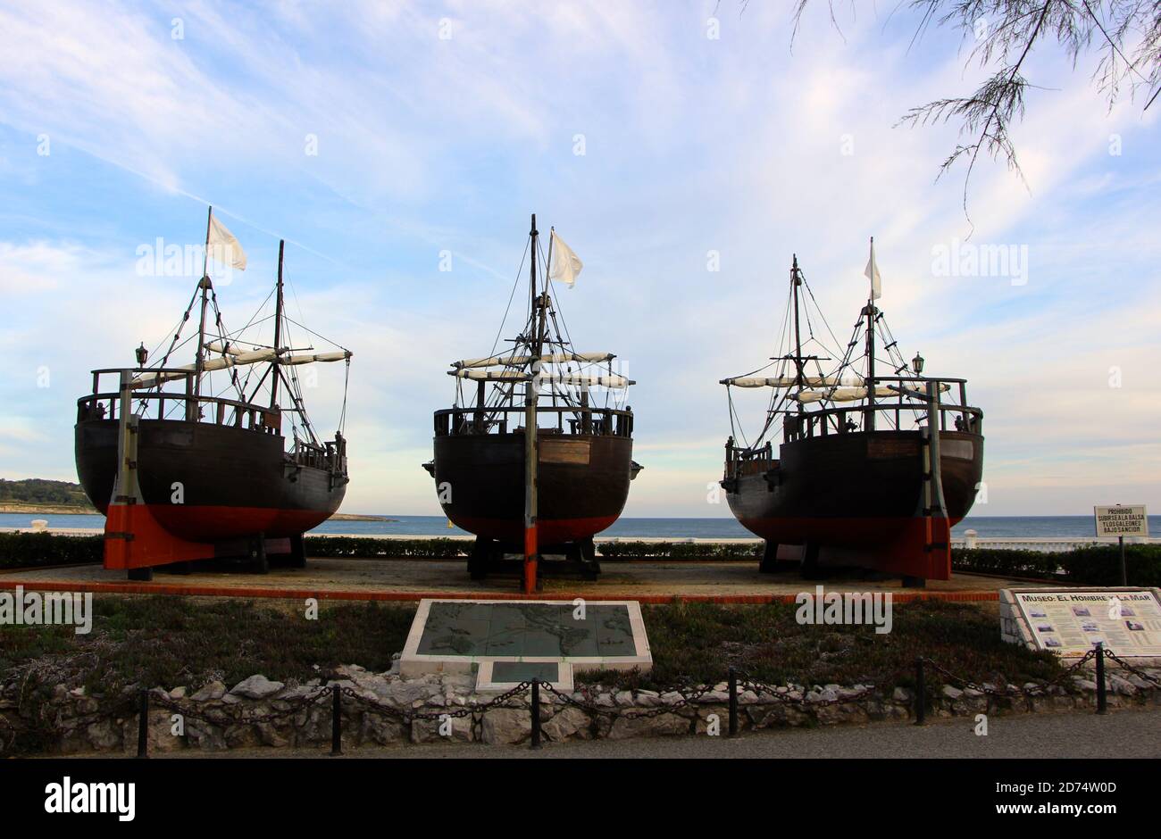 Trois répliques de navires qui ont traversé l'océan Atlantique En 1977 pour célébrer le succès de Christophe Colomb Santander Cantabrie Espagne Banque D'Images