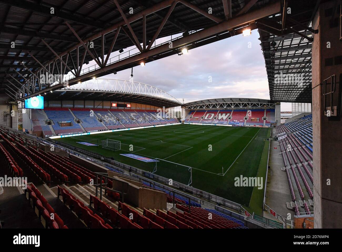 Vue générale du DW Stadium, stade de Wigan Athletic Banque D'Images