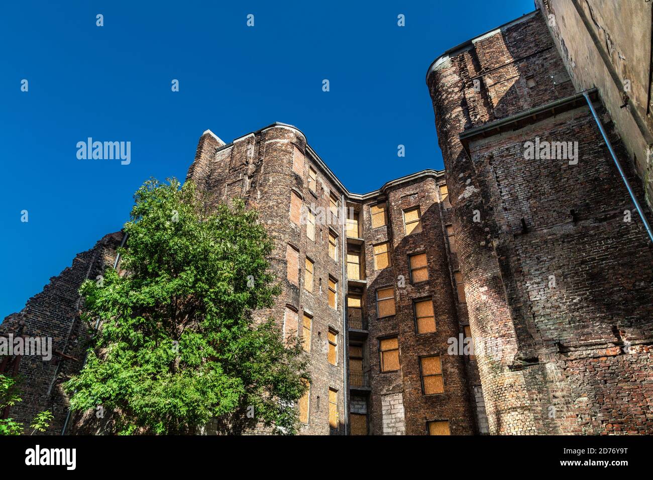 Maison historique de résidence (Kamieniica przy Waliców 14) qui faisait partie du ghetto de Varsovie pendant la Seconde Guerre mondiale, rue Walicow, quartier de Wola, Varsovie, Pologne Banque D'Images