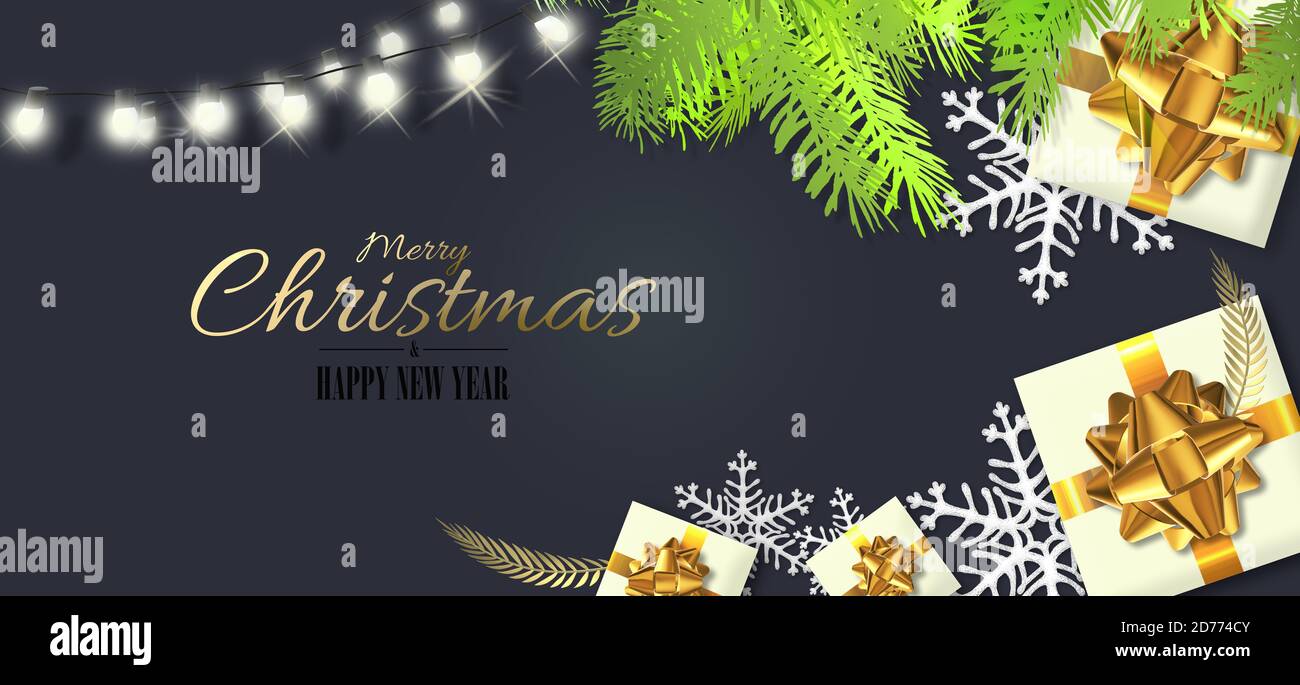 Motif de Noël avec boîtes cadeaux de Noël dans une illustration 3D réaliste. Boîte cadeau de Noël, noeud doré, sapin de Noël, texte brillant d'or Joyeux Noël bonne année sur fond bleu foncé. Carte horizontale, en-tête Banque D'Images