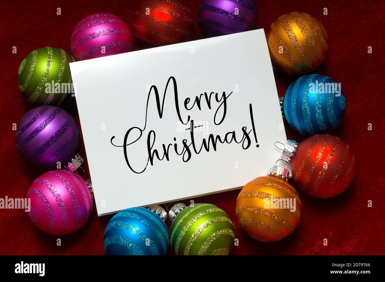 Boules de Noël, boule avec note de joyeux Noël Banque D'Images