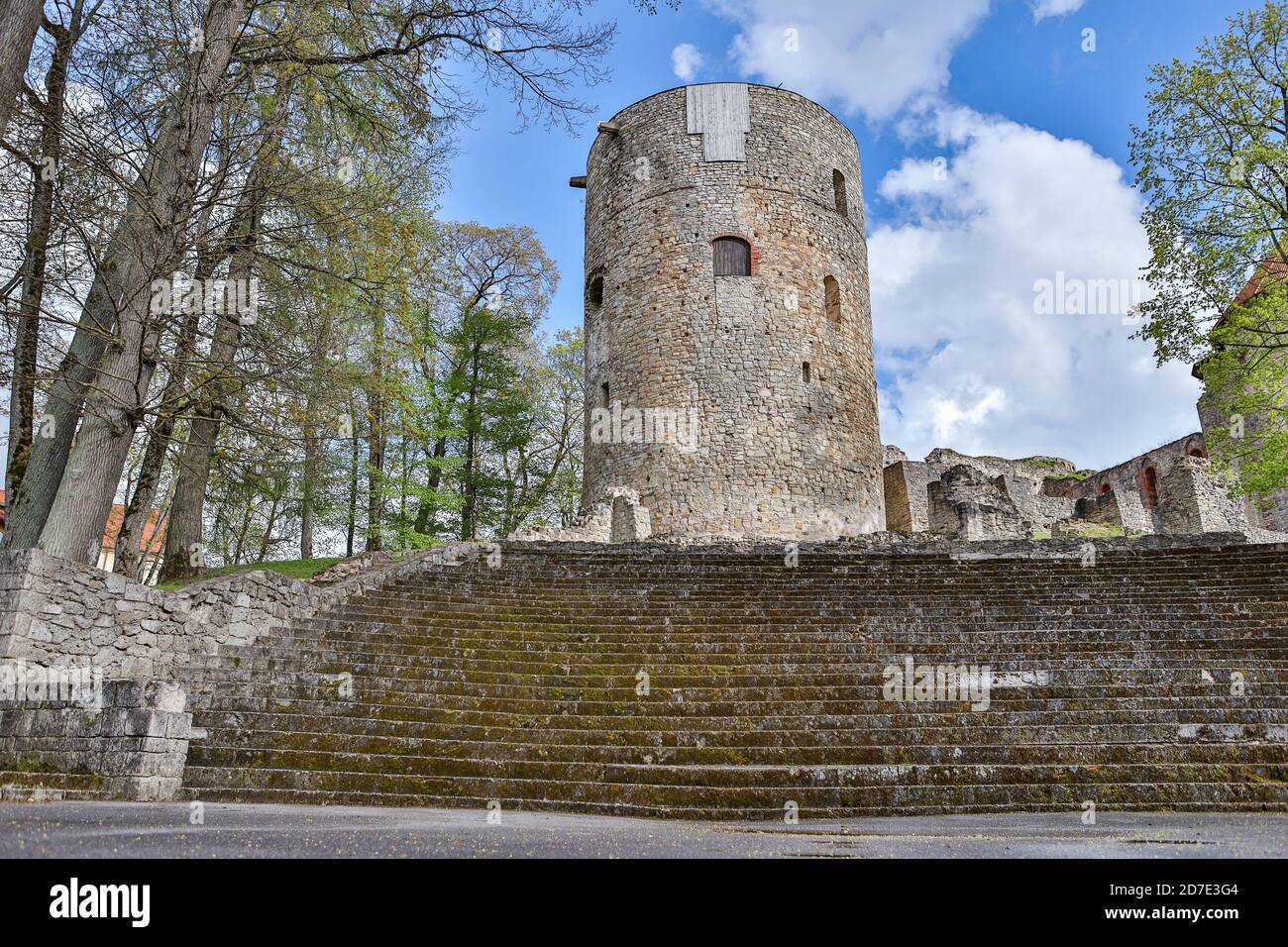 Ancien château historique dans la petite ville de Cesis. Photo prise en Europe, Lettonie. Banque D'Images