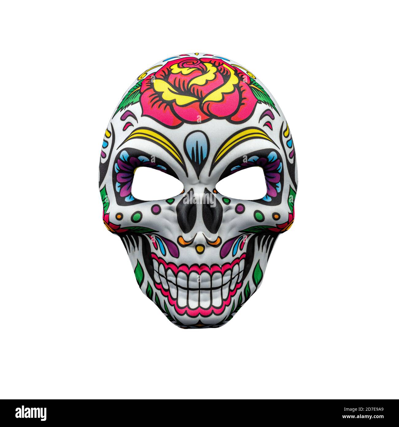 Masque d'Halloween représentant un crâne mexicain traditionnel avec un motif floral coloré isolé sur un fond blanc. Banque D'Images