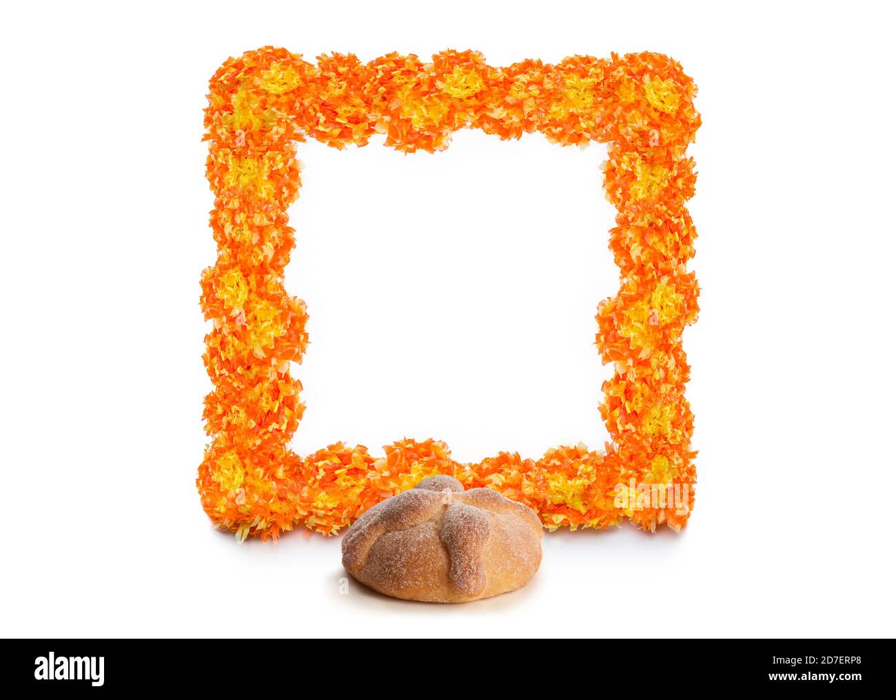 Cempasuchil cadre de fleur avec du pain doux appelé pain des morts (Pan de Muerto) apprécié pendant le jour des festivités mortes au Mexique. Banque D'Images