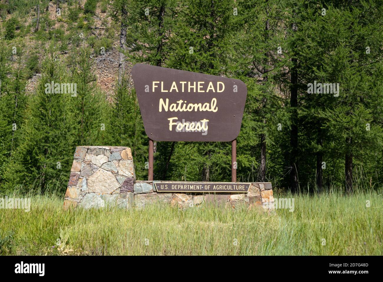 Montana, États-Unis - 28 juillet 2020 : panneau pour la forêt nationale de Flathead, en été Banque D'Images