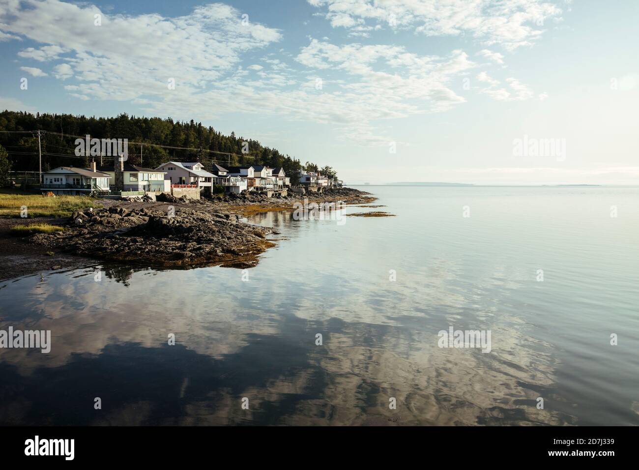Paysage au bord du fleuve st laurent Banque de photographies et d ...