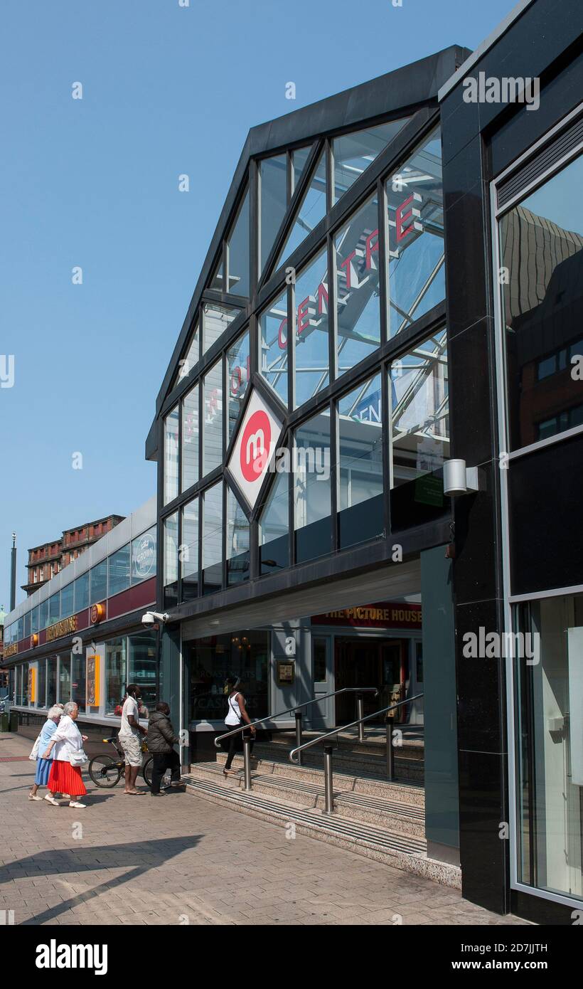 Entrée au Merrion Centre, Leeds, West Yorkshire, Angleterre. Banque D'Images