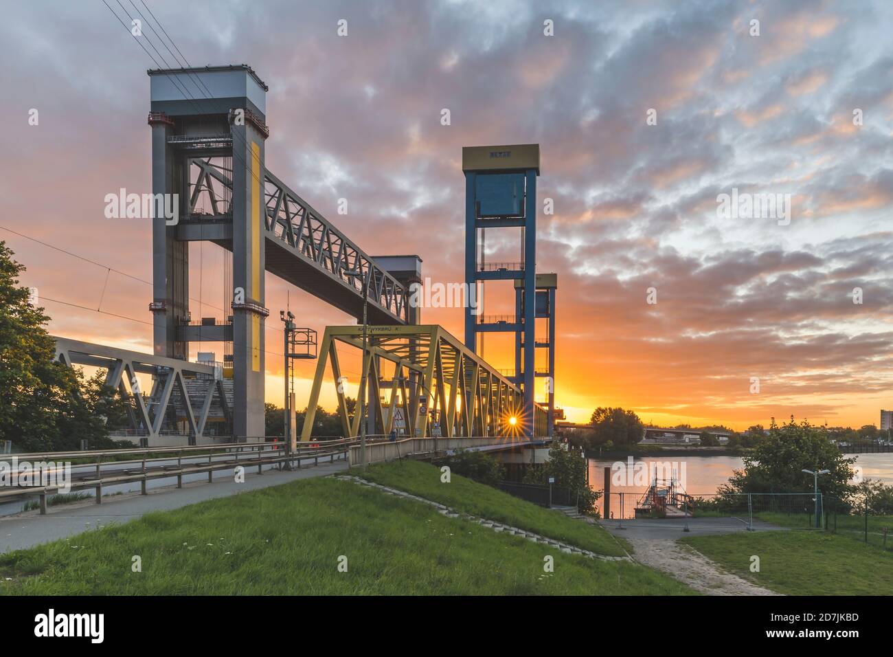 Allemagne, Hambourg, pont de Kattwyk au lever du soleil Banque D'Images
