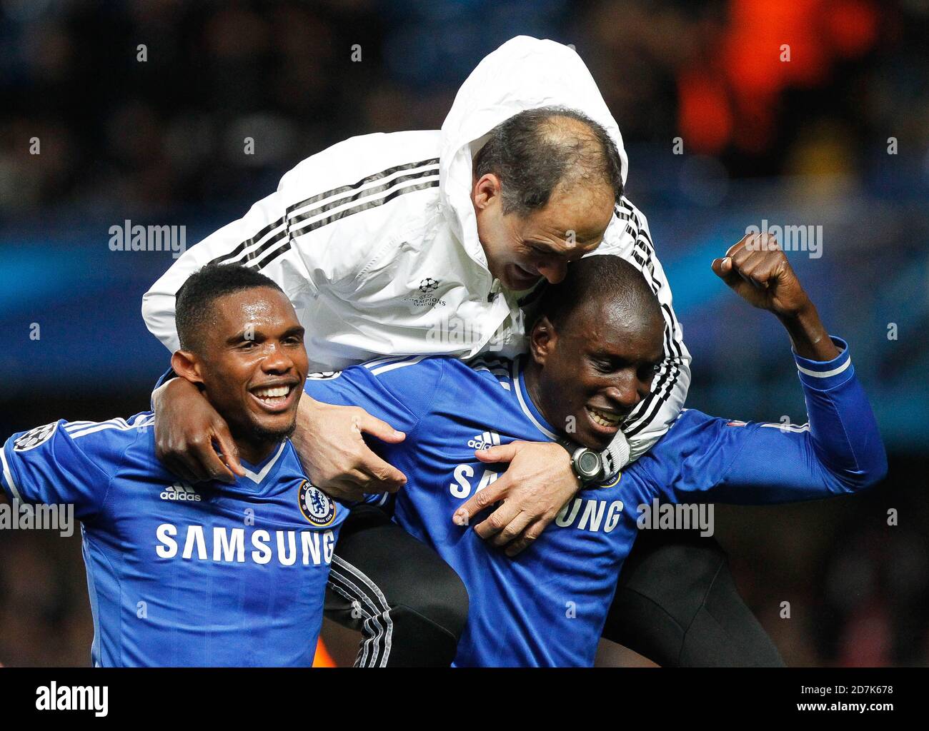 Demba Ba et Samuel ETO du FC Chelsea lors de la Ligue des champions de l'UEFA, match de football entre le FC Chelsea et Paris Saint-Germain le 08 avril 2014 au stade Stamford Bridge à Paris, France - photo Laurent Lairys / DPPI Banque D'Images