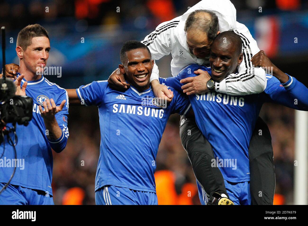 Garrill Cahill, Demba Ba et Samuel ETO du FC Chelsea lors de la Ligue des champions de l'UEFA, match de football entre le FC Chelsea et Paris Saint-Germain le 08 avril 2014 au stade Stamford Bridge à Paris, France - photo Laurent Lairys / DPPI Banque D'Images