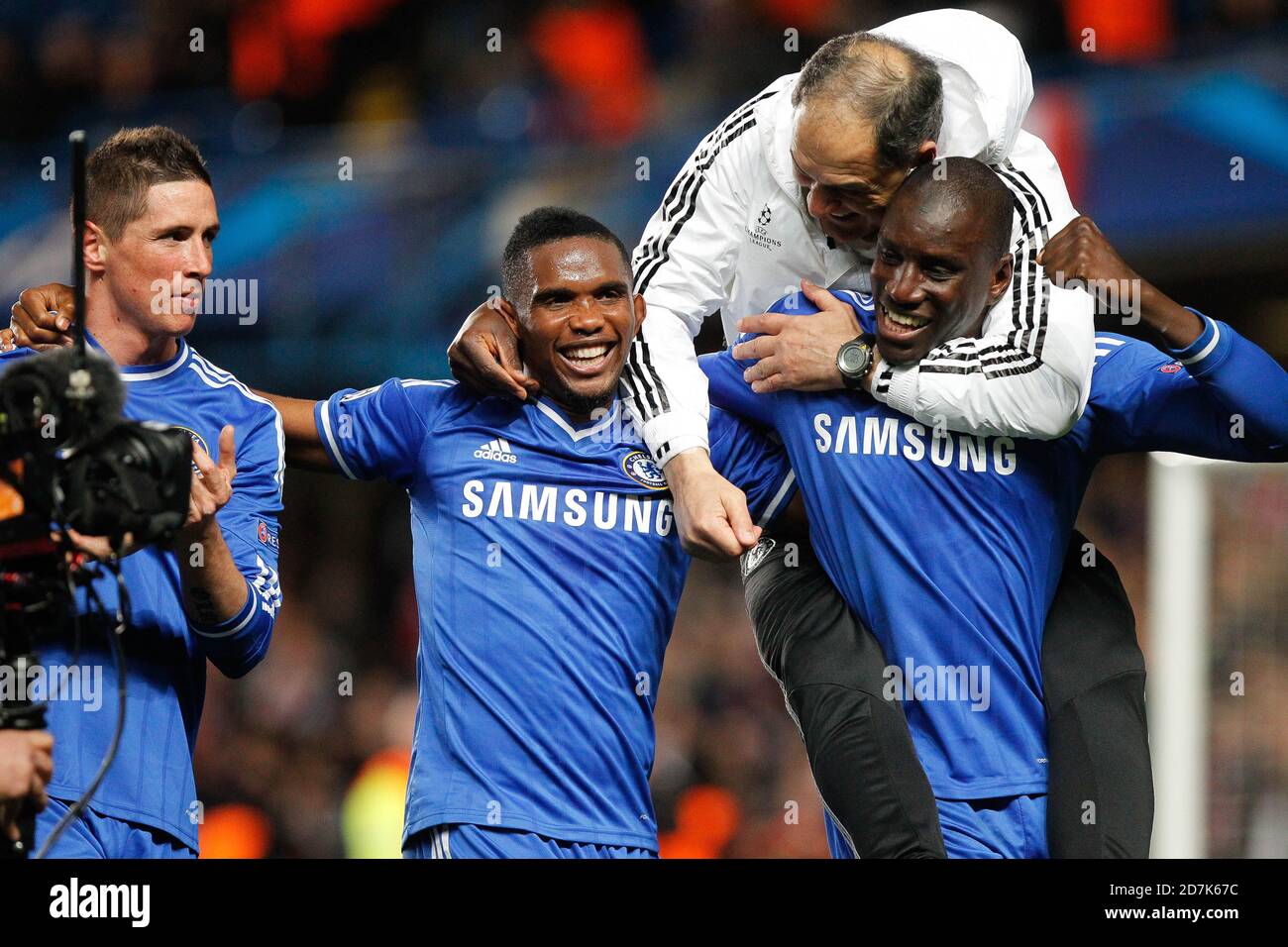 Garrill Cahill, Demba Ba et Samuel ETO du FC Chelsea lors de la Ligue des champions de l'UEFA, match de football entre le FC Chelsea et Paris Saint-Germain le 08 avril 2014 au stade Stamford Bridge à Paris, France - photo Laurent Lairys / DPPI Banque D'Images