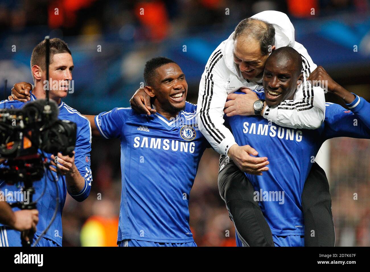 Garrill Cahill, Demba Ba et Samuel ETO du FC Chelsea lors de la Ligue des champions de l'UEFA, match de football entre le FC Chelsea et Paris Saint-Germain le 08 avril 2014 au stade Stamford Bridge à Paris, France - photo Laurent Lairys / DPPI Banque D'Images