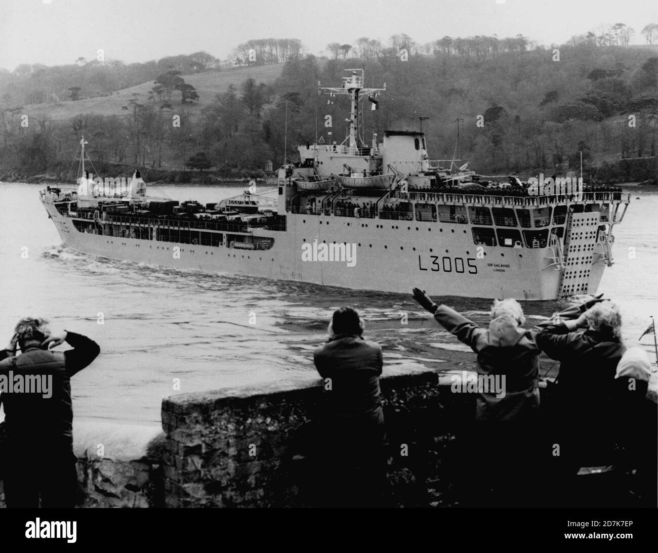 RFA SIR GALAHAD QUITTE LE PORT MILITAIRE DE MARCHWOOD À DESTINATION DES MALOUINES AVRIL 1982. Banque D'Images