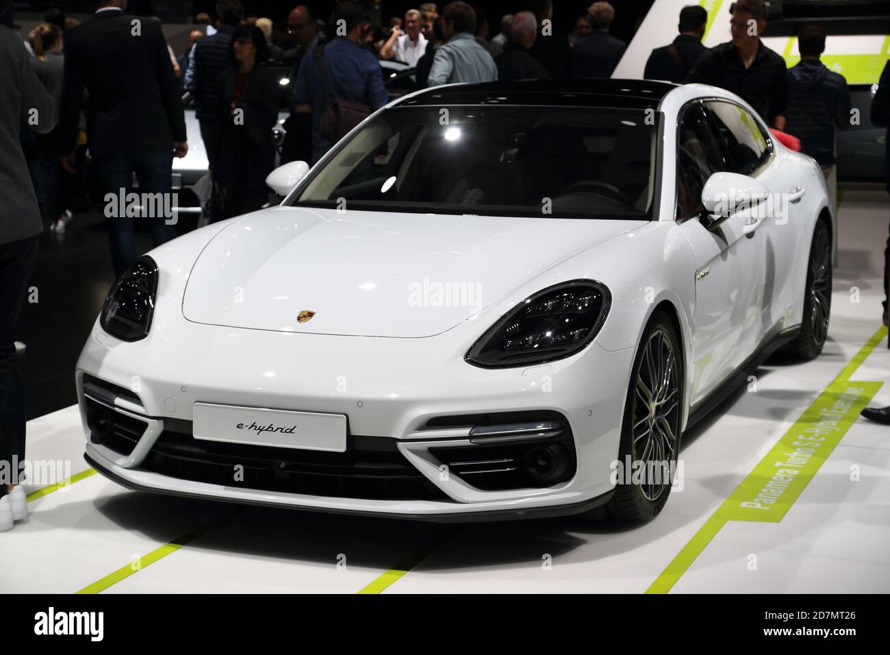 La nouvelle Porsche Panamera e-hybride au salon international de l'automobile de Francfort 2017, en Allemagne Banque D'Images