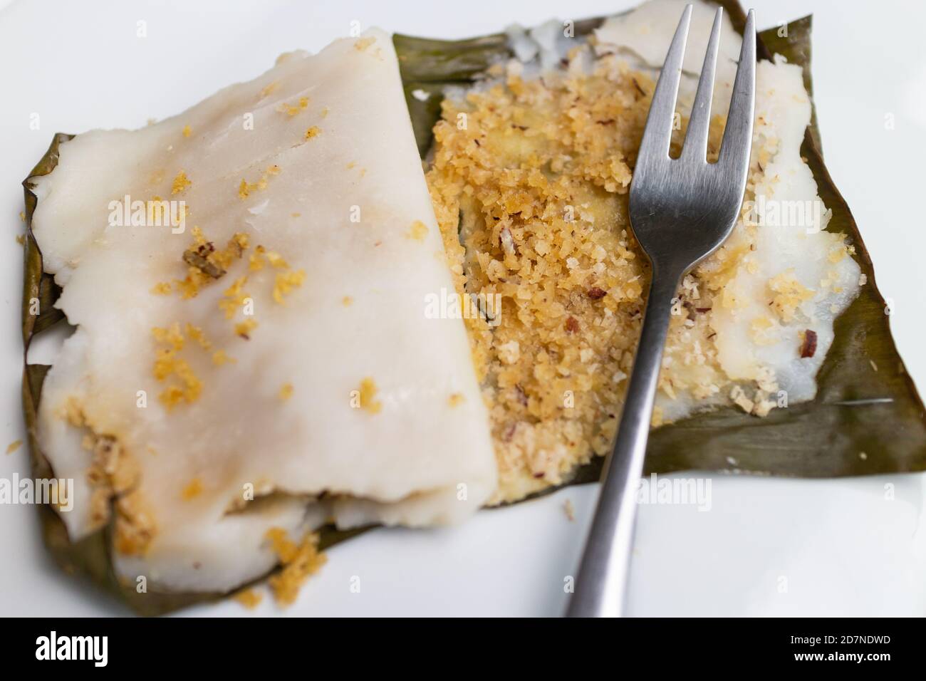 en-cas ada Kerala, en-cas au feu pour le festival Onam. En-cas traditionnels du Kerala faits maison. Banque D'Images