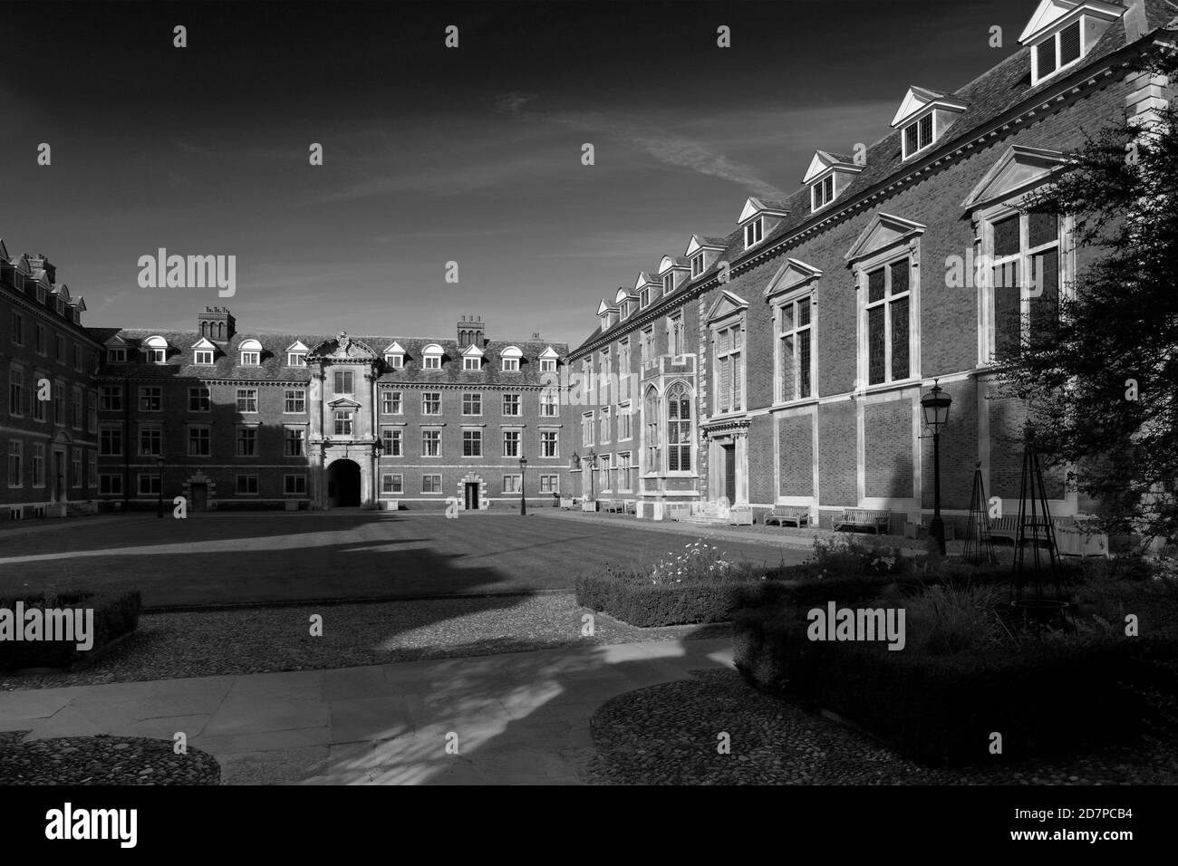 Vue sur l'entrée de l'université St Catherines, Trumpington Street, Cambridge City, Cambridgeshire, Angleterre, Royaume-Uni Banque D'Images