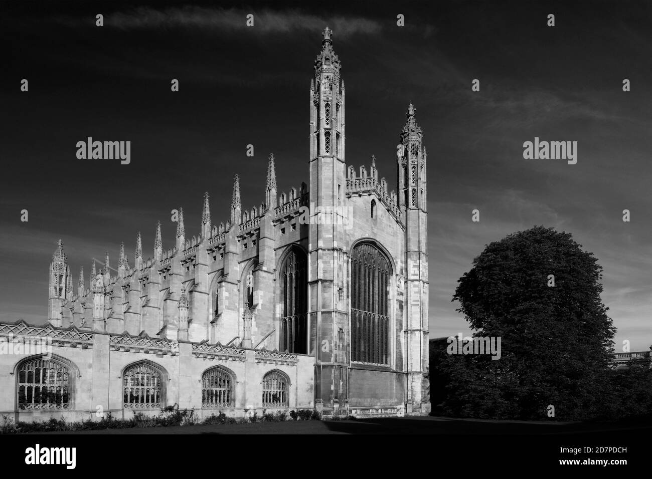 Vue sur Kings College, Kings Parade, Cambridge City, Cambridgeshire, Angleterre, Royaume-Uni Banque D'Images