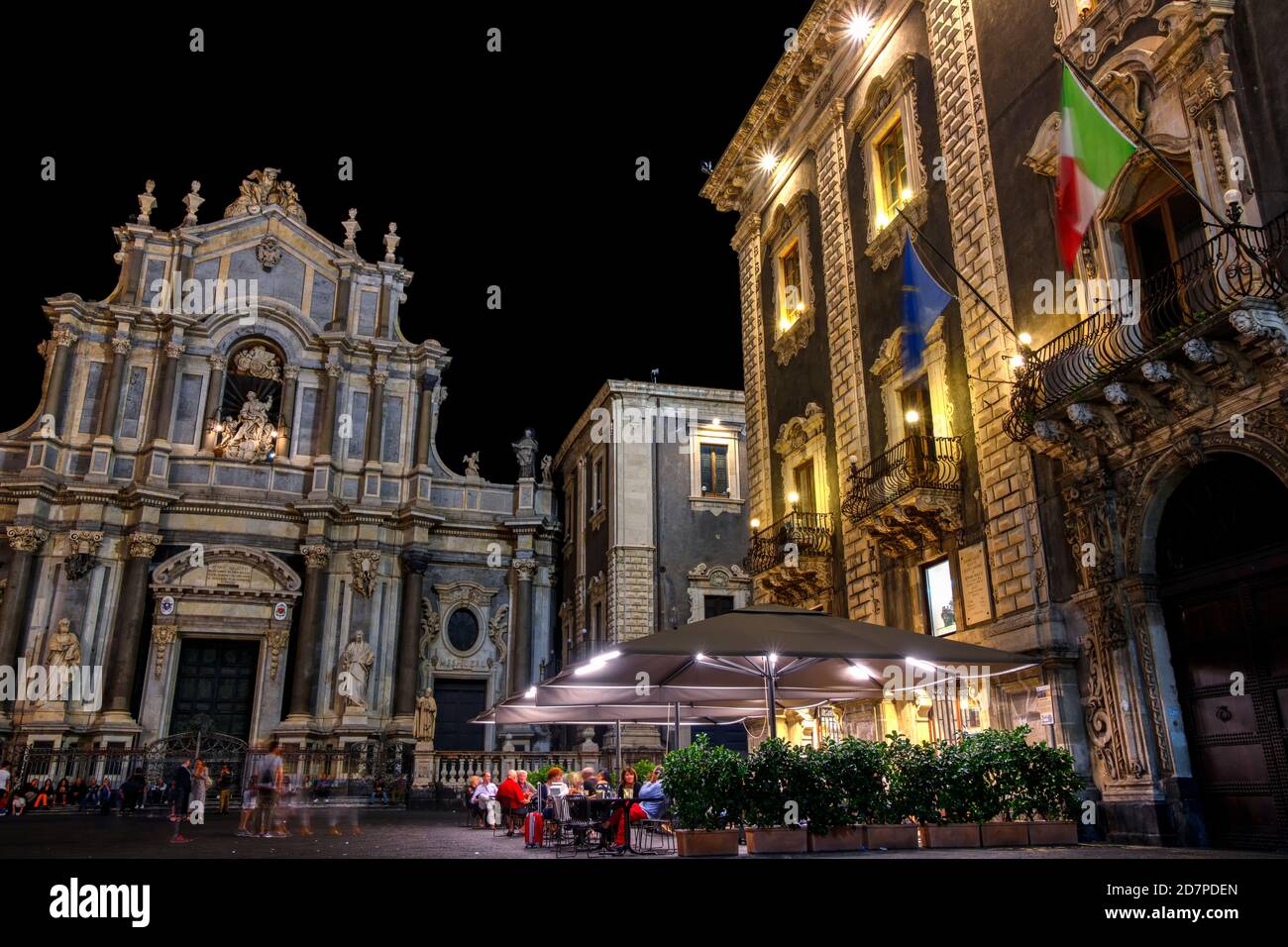 Place du Duomo (Piazza del Duomo). Catane, Sicile, Italie Banque D'Images