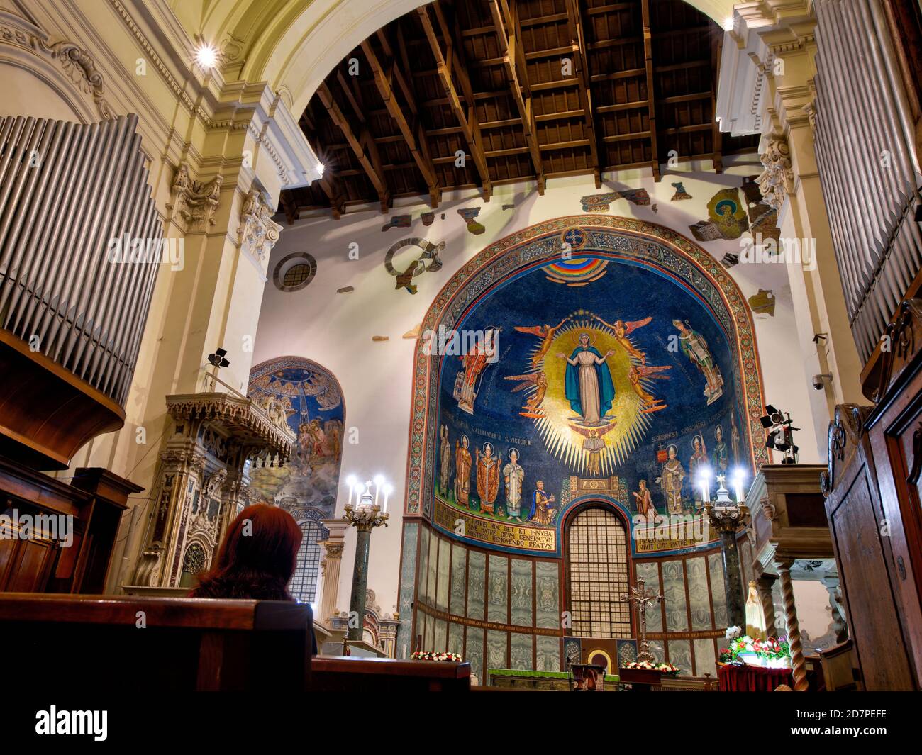 Cathédrale de Salerne ou cathédrale Saint Matthieu et Saint Grégoire le Grand (Cattedrale di San Matteo e San Gregorio Magno). Salerno, Italie. Banque D'Images