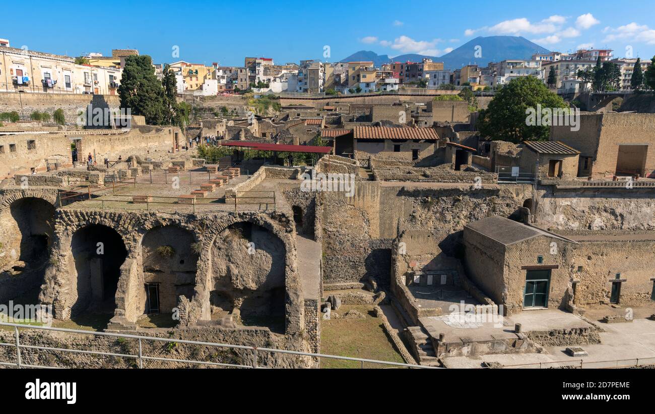 Fouilles de la ville romaine enterrées par l'éruption du Vésuve en 79 après J.-C. Site archéologique d'Herculanum, Ercolano, Italie. Banque D'Images