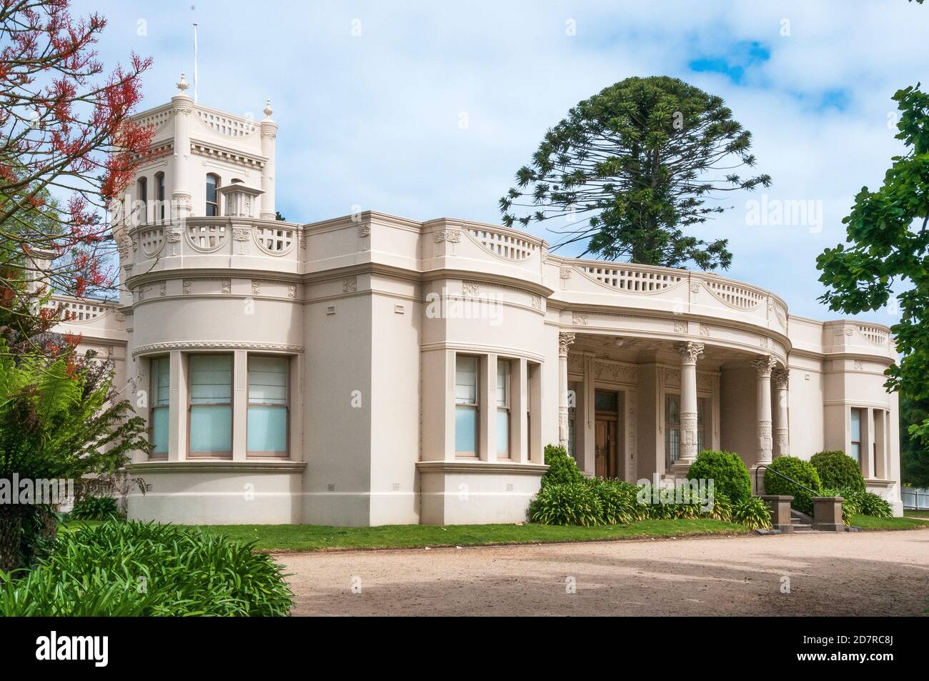 Billilla est un manoir historique de style Art nouveau des années 1880 situé dans des jardins formels à Brighton, Melbourne Banque D'Images