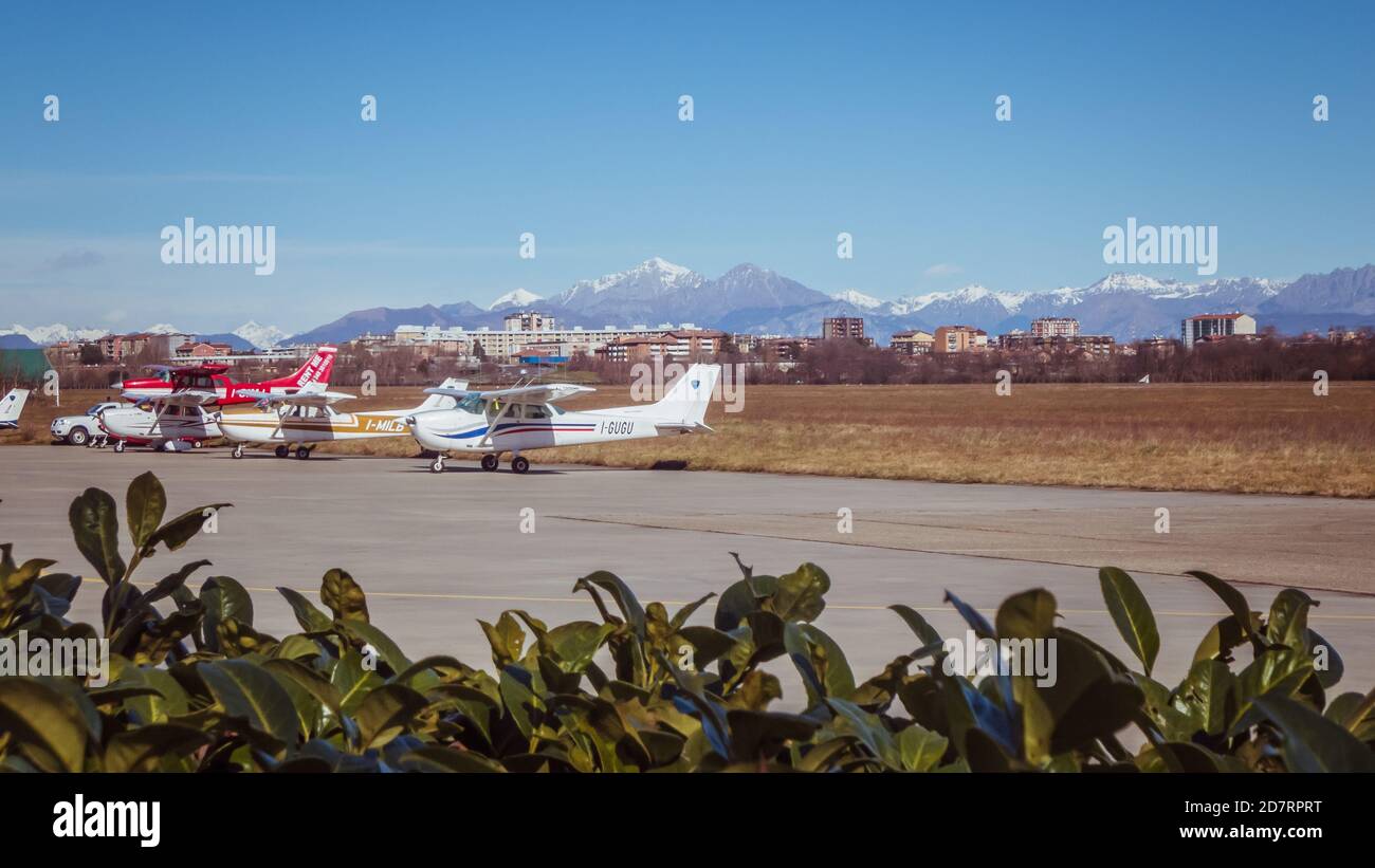 Avion avec l'arrière-plan du Banque D'Images