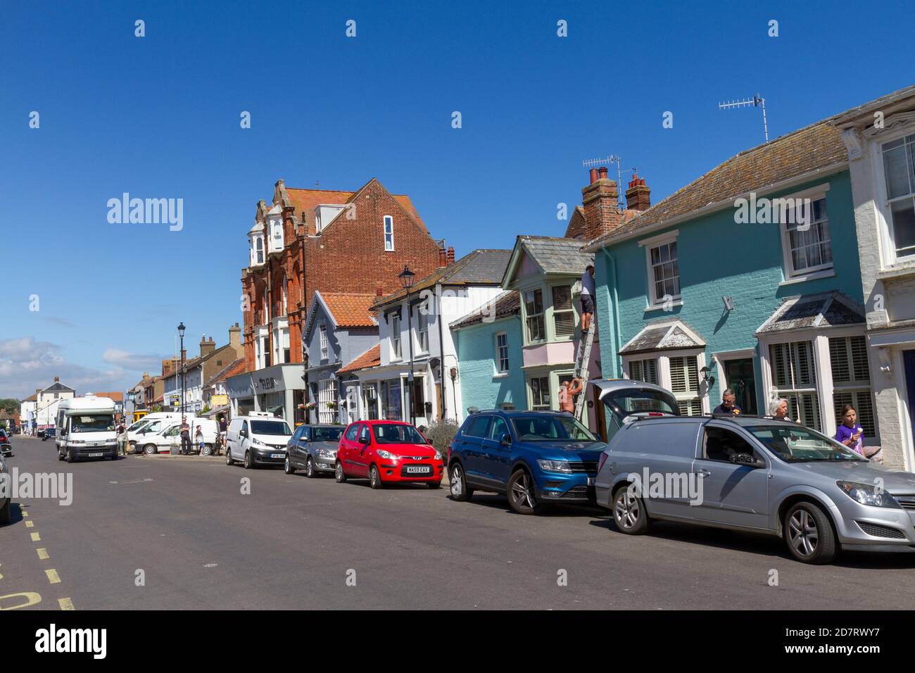 Vue générale sur High Street à Aldeburgh, Woodbridge, Suffolk, Royaume-Uni. Banque D'Images