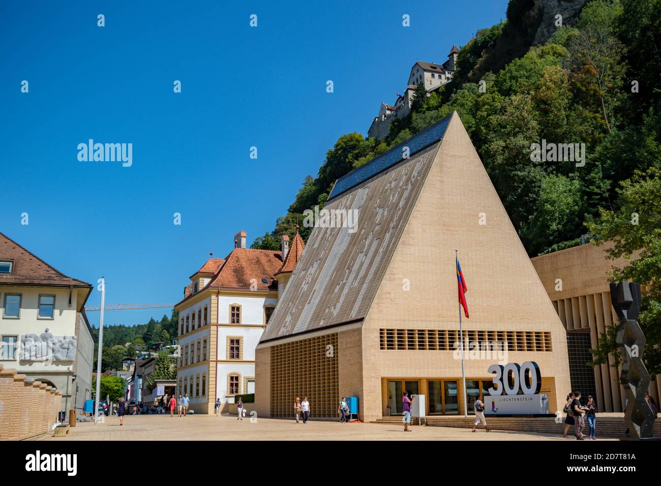 Vaduz, Liechtenstein, 16 août 2018 :- le Landtag ou Parlement du Liechtenstein dans la capitale de Vaduz Banque D'Images