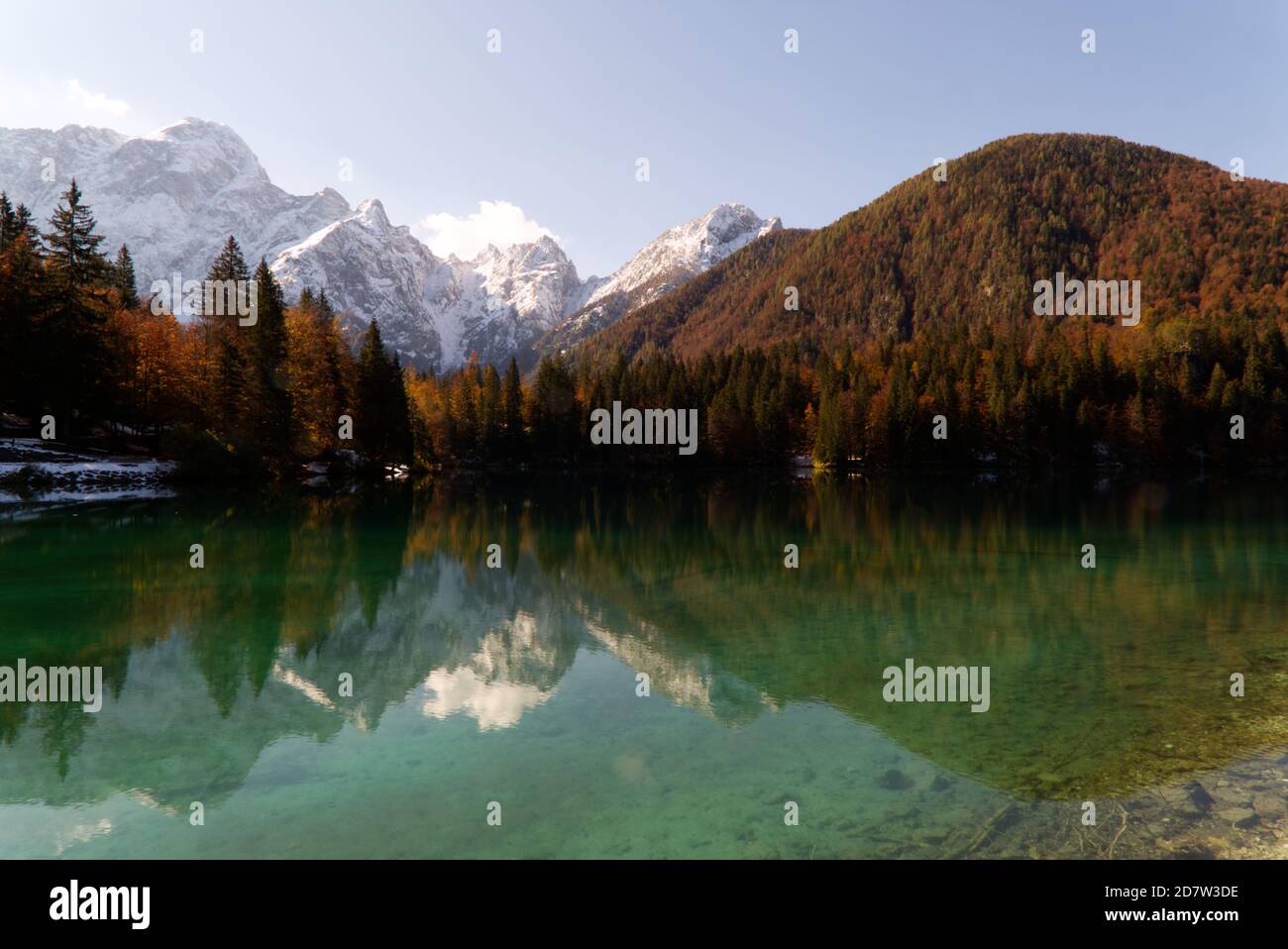 Automne dans le parc naturel des lacs Fusine, Italie Banque D'Images