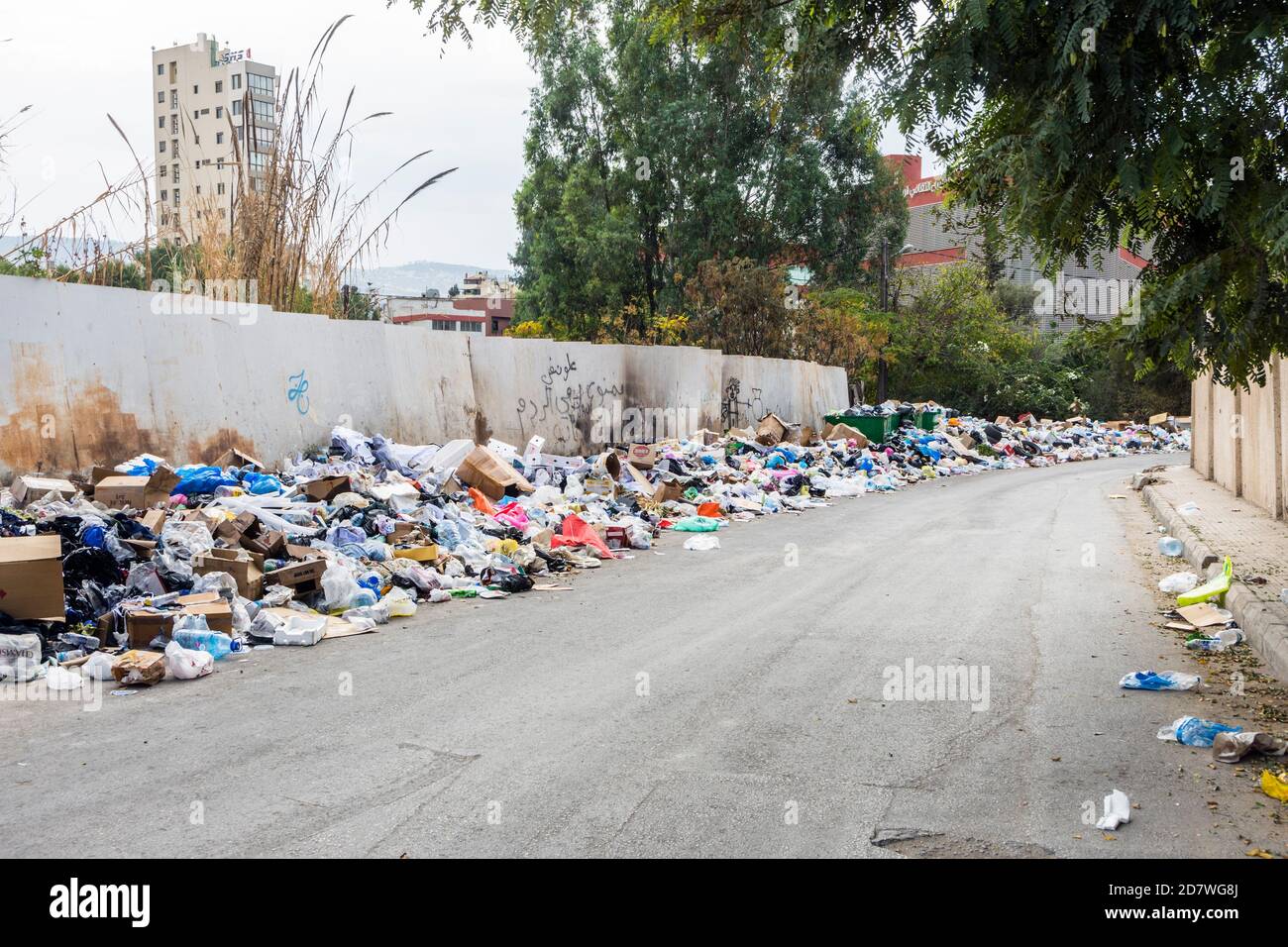 Octobre 2020 - accumulation de déchets dans les rues de Beyrouth, crise des ordures au Liban Banque D'Images