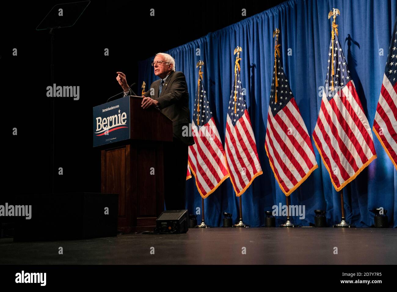 2020 le candidat pour le Président des États-Unis, le sénateur Bernie Sanders, I-V.T., parle lors d'un événement de campagne à l'Université George Washington, à Washington, D.C., le 12 juin 2019. Sanders a qualifié cet événement d'événement majeur de campagne et a prononcé un long discours sur le socialisme démocratique. Crédit : Alex Edelman/l'accès photo Banque D'Images