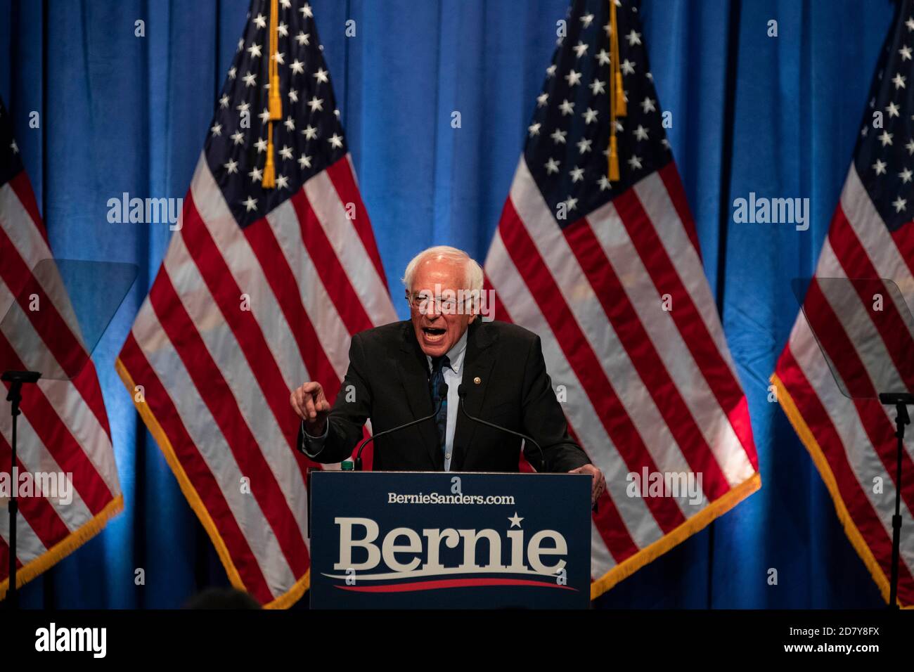 2020 le candidat pour le Président des États-Unis, le sénateur Bernie Sanders, I-V.T., parle lors d'un événement de campagne à l'Université George Washington, à Washington, D.C., le 12 juin 2019. Sanders a qualifié cet événement d'événement majeur de campagne et a prononcé un long discours sur le socialisme démocratique. Crédit : Alex Edelman/l'accès photo Banque D'Images