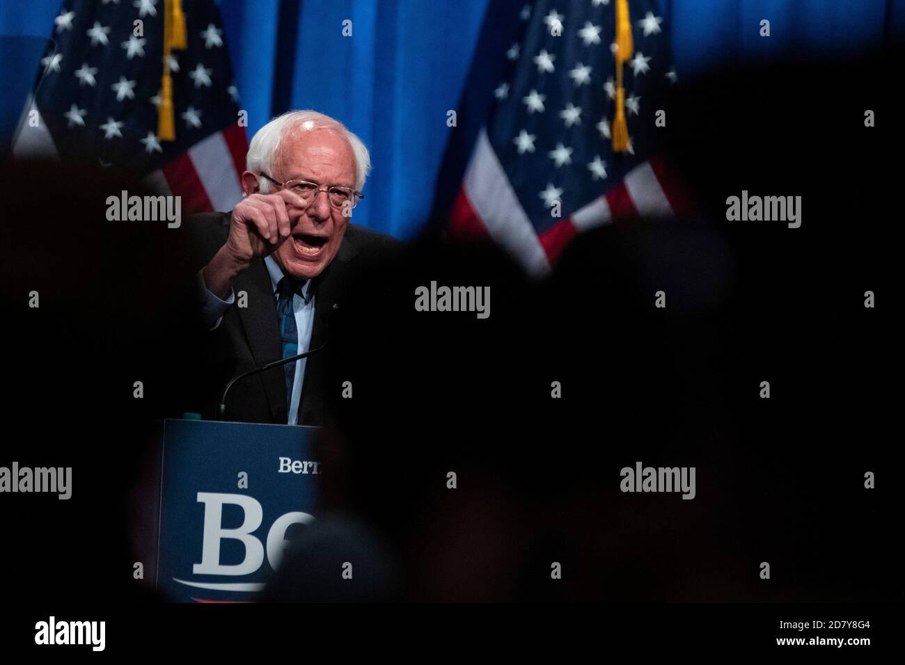 2020 le candidat pour le Président des États-Unis, le sénateur Bernie Sanders, I-V.T., parle lors d'un événement de campagne à l'Université George Washington, à Washington, D.C., le 12 juin 2019. Sanders a qualifié cet événement d'événement majeur de campagne et a prononcé un long discours sur le socialisme démocratique. Crédit : Alex Edelman/l'accès photo Banque D'Images