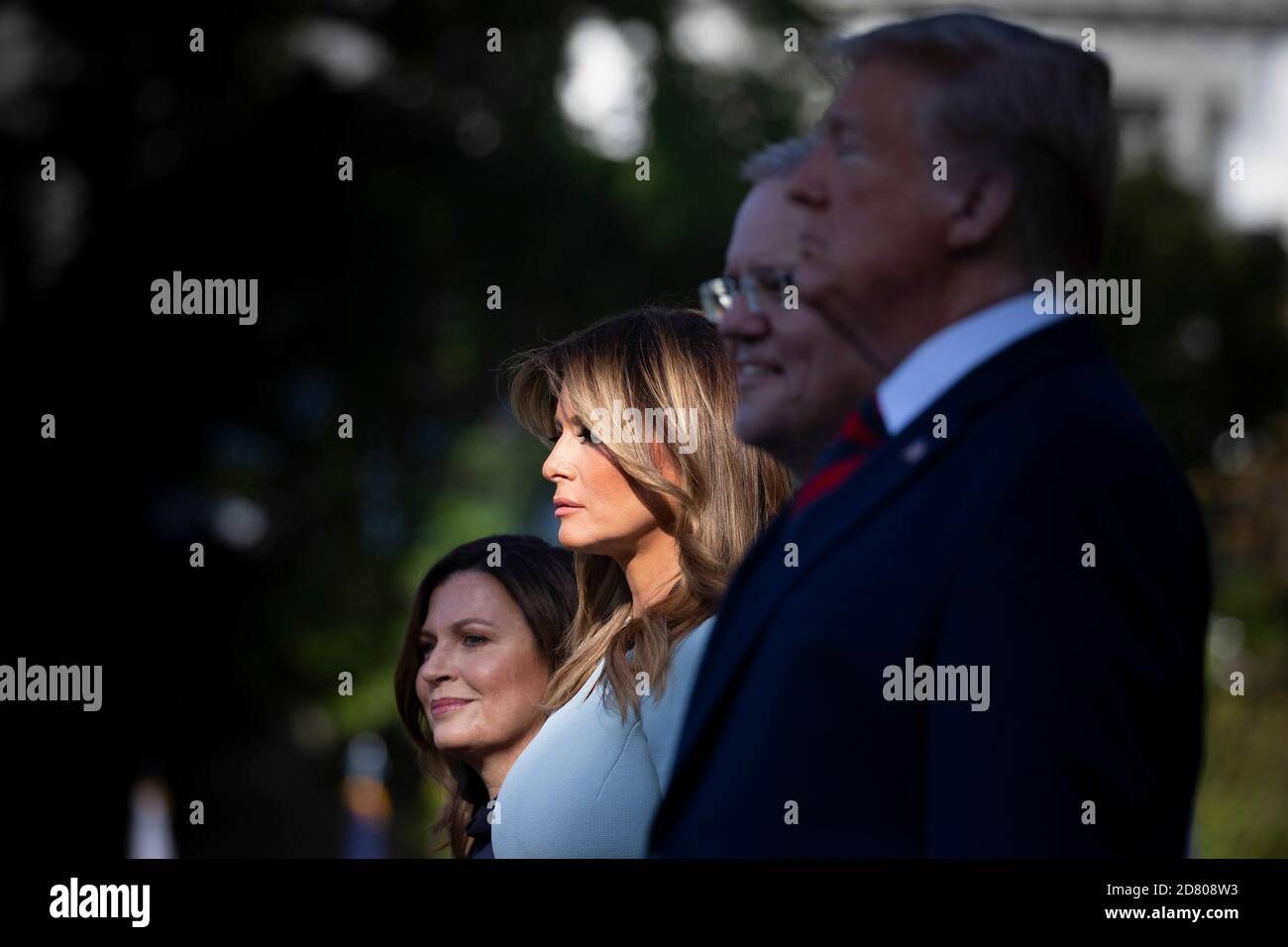 La première dame des États-Unis Melania Trump regarde pendant la visite d'État du Premier ministre australien Scott Morrison et de sa femme Jenny comme la conduite d'une visite d'État officielle à la Maison Blanche le 9 septembre 2019 à Washington, D.C. Credit: Alex Edelman/The photo Access Banque D'Images
