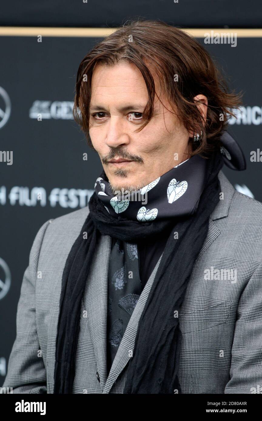 Johnny Depp assiste à la première « Crock of Gold: Quelques tours avec Shane McGowan » lors du 16e Festival du film de Zurich à Kino Corso le 02 octobre 2020 à Zurich, en Suisse. Banque D'Images
