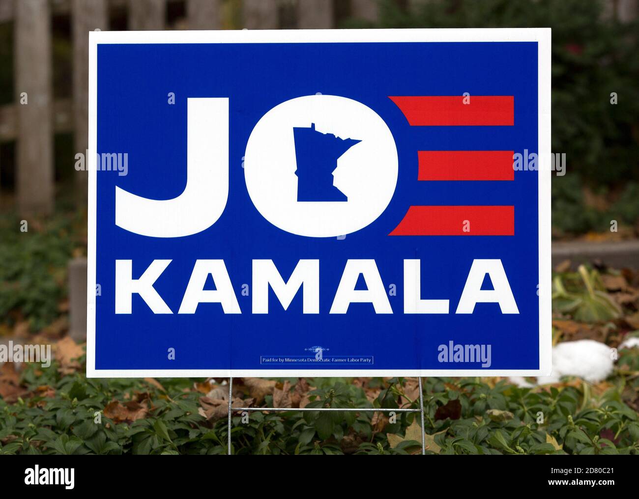 Un panneau de campagne présidentielle de 2020 Minnesota États-Unis pour les démocrates Joe Biden et Kamala Harris Banque D'Images
