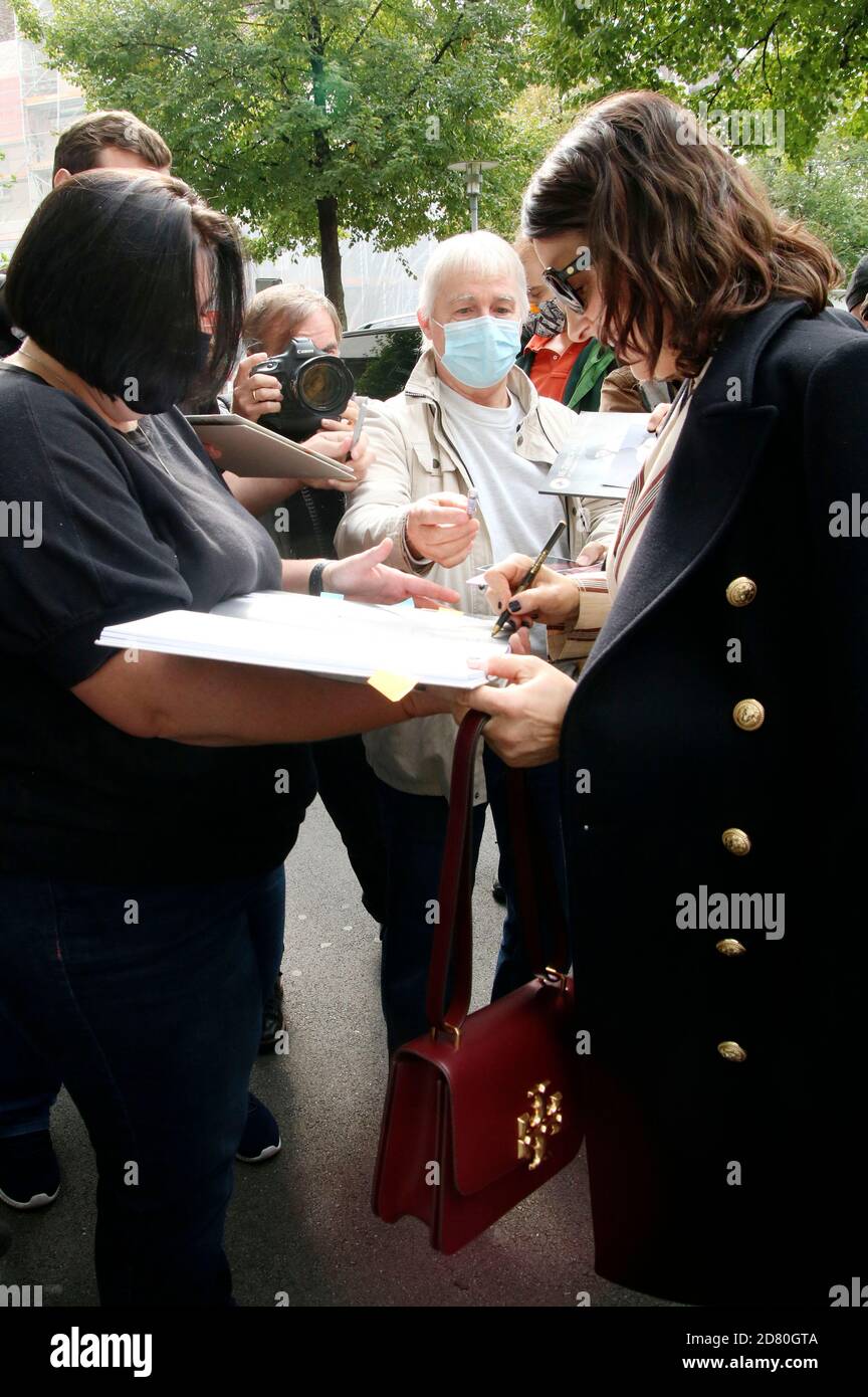 Juliette Binoche arrive au ZFF Masters lors du 16ème Festival du film de Zurich 2020 à Filmpodium le 1er octobre 2020 à Zurich, Suisse Banque D'Images
