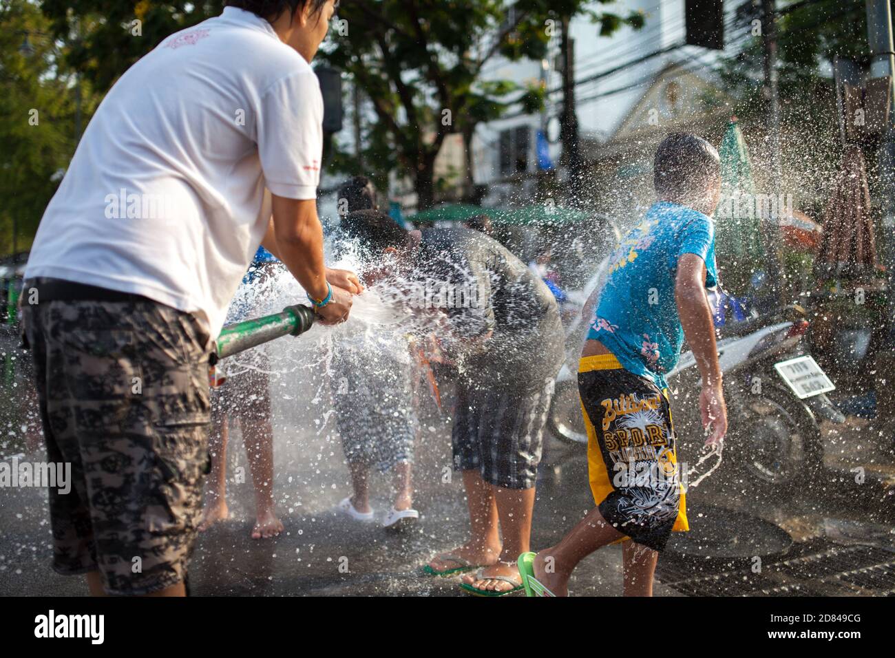 BANGKOK, THAÏLANDE - 13 AVRIL 2013 : Festival Songkran, nouvel an thaïlandais à Bangkok, Thaïlande, le 13 avril 2013. Banque D'Images