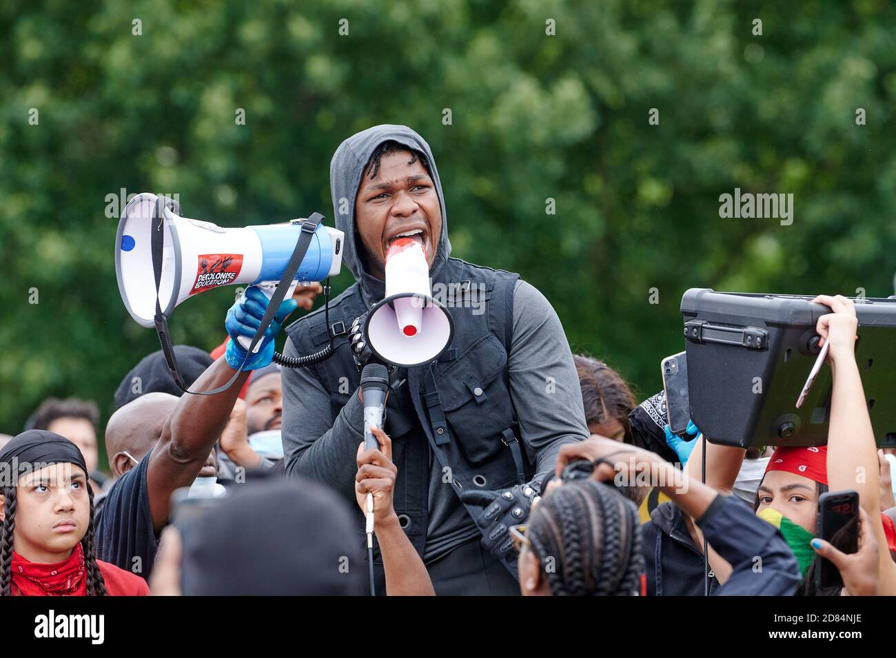 John Boyega a vu prononcer un discours alors que des manifestants assistaient à une manifestation Black Lives Matter à Hyde Park Londres à la suite de la mort de George Floyd. Banque D'Images
