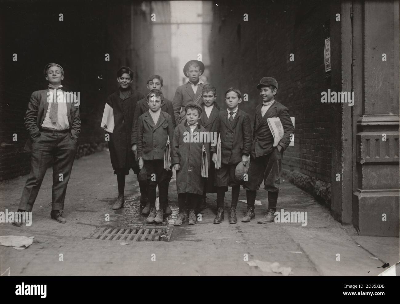 Photo d'époque, Lewis W. Hine - Groupe de Nashville Newsies, Tennessee 1910 Banque D'Images