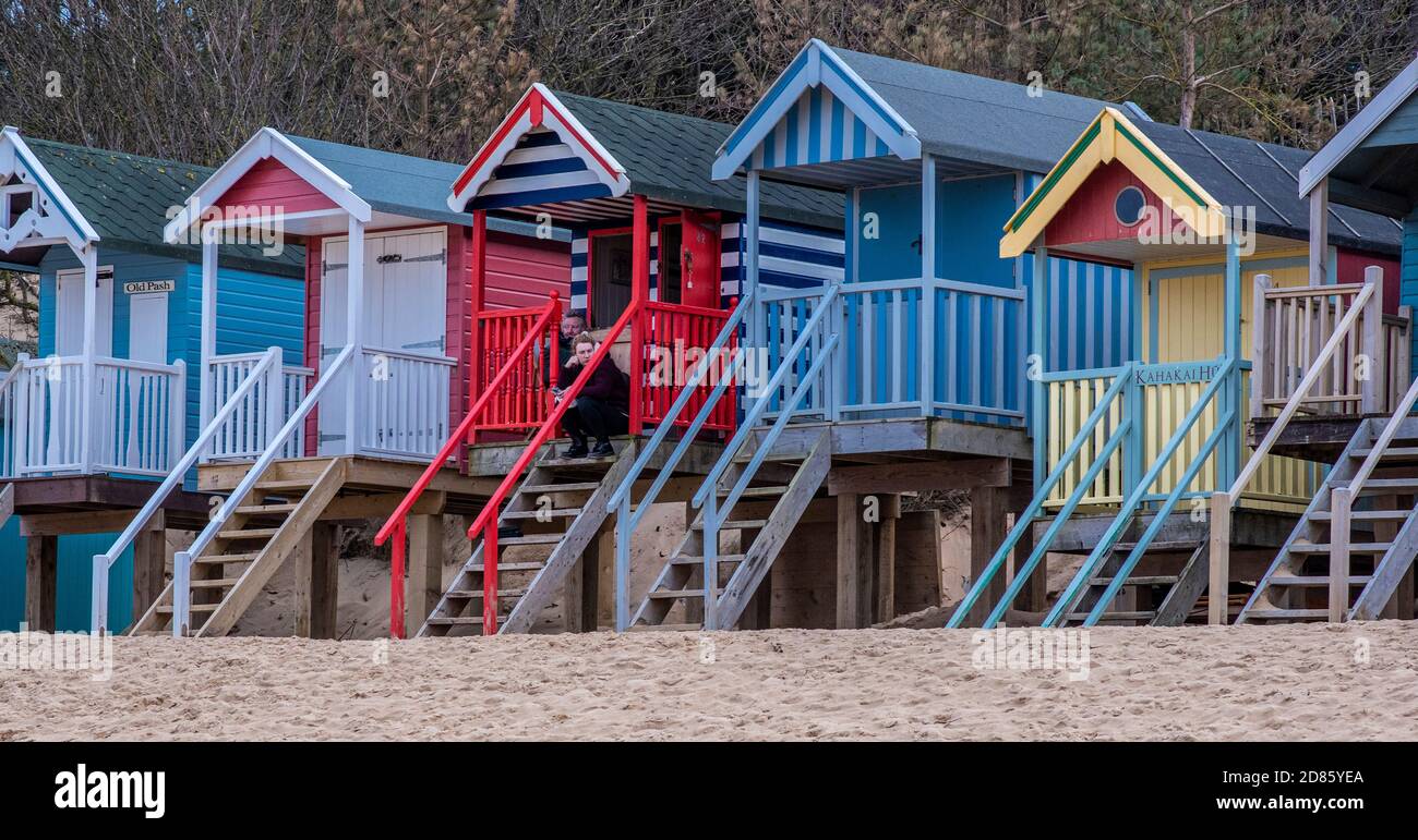 Cabanes de plage colorées, Wells Next the Sea, Norfolk, Royaume-Uni Banque D'Images