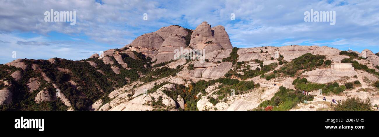 Les célèbres montagnes de la chaîne de Monserrat en Espagne Banque D'Images