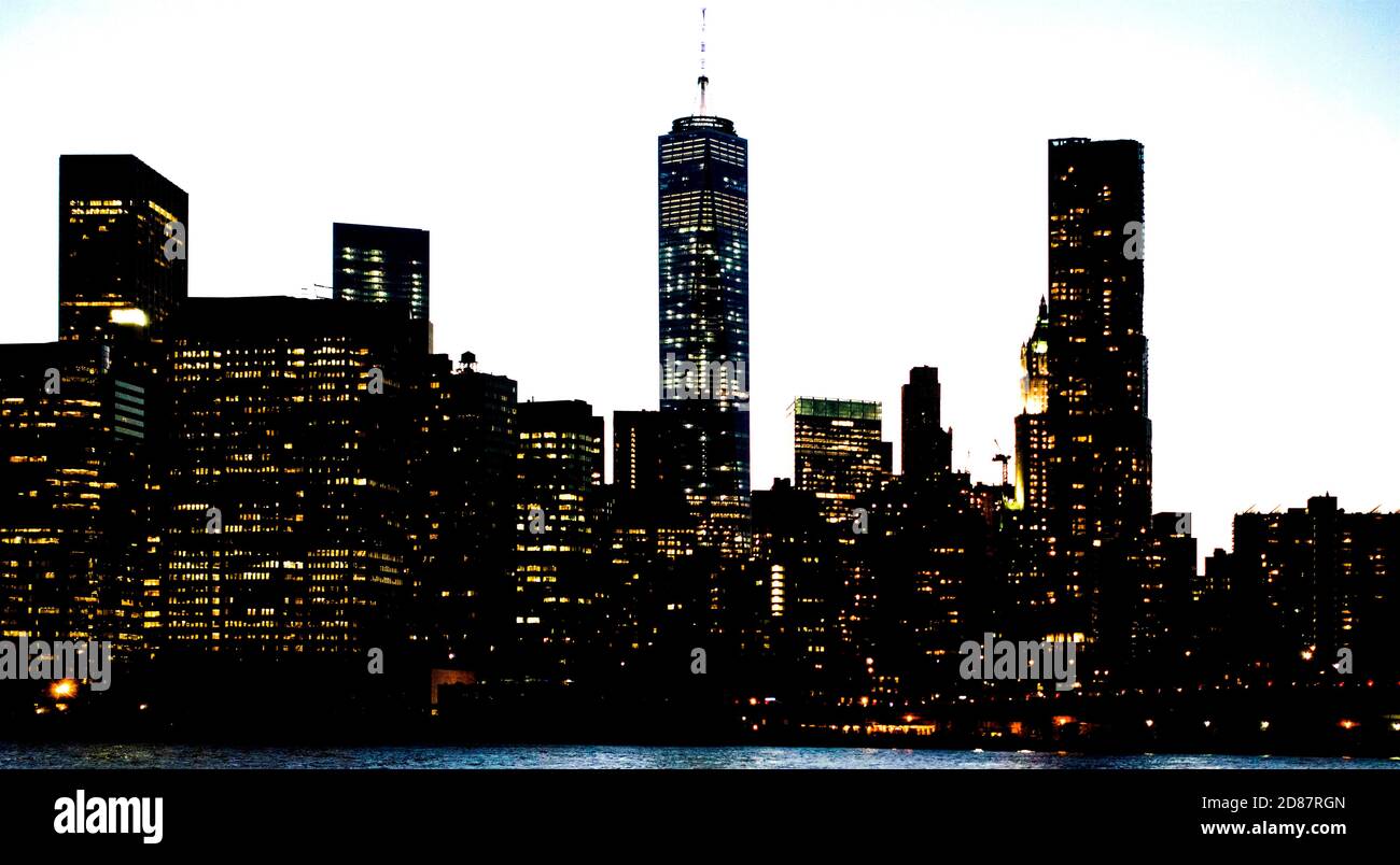 Skyline avec One World Trade Center ou Freedom Tower, quartier financier, centre-ville de Manhattan, New York City, NY, États-Unis Banque D'Images