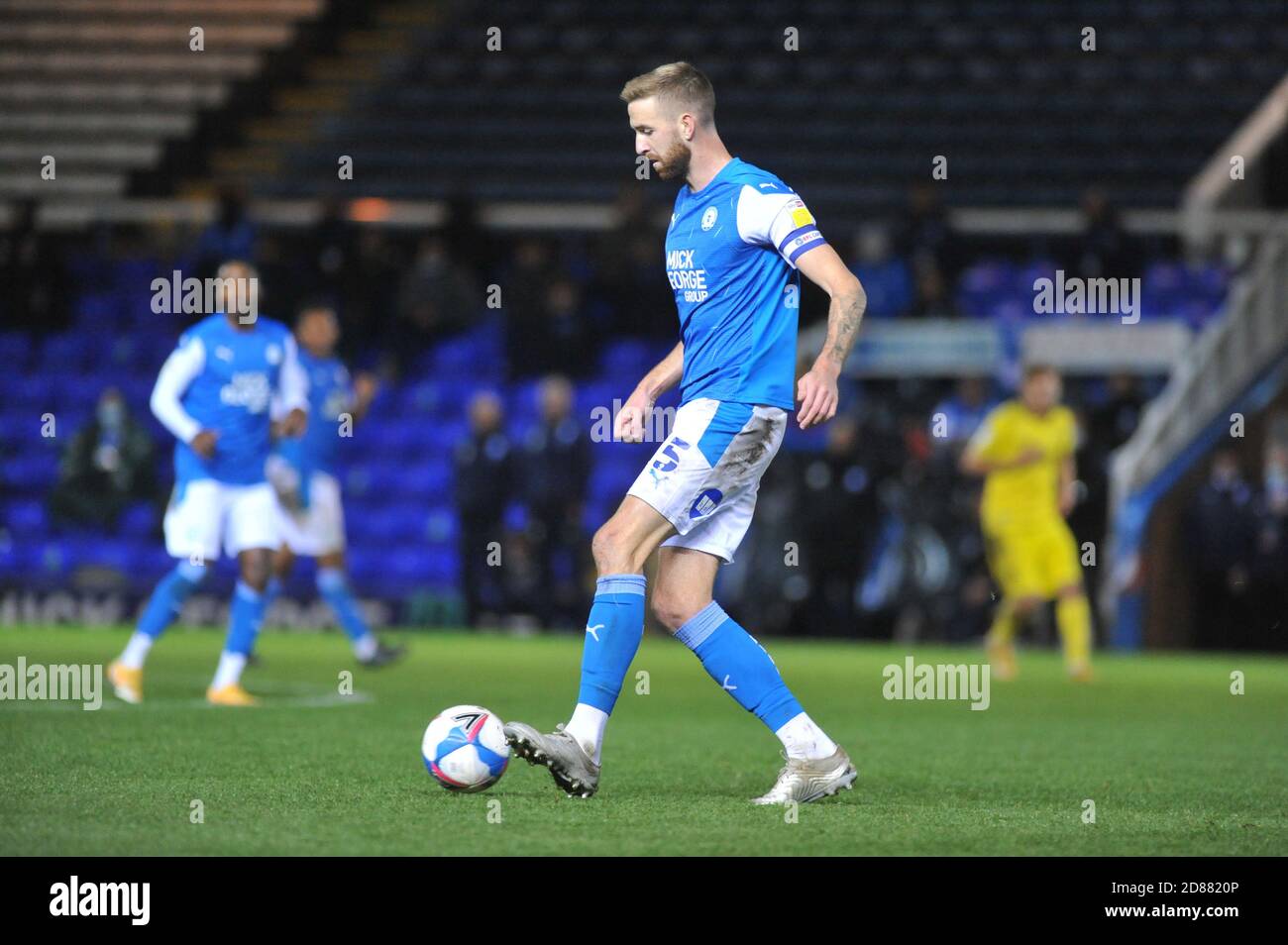 Peterborough, Cambridgeshire, Royaume-Uni. 27 octobre 2020. Peterbourgs Mark Beevers lors du match Sky Bet League 1 entre Peterborough et Burton Albion à London Road, Peterborough, le mardi 27 octobre 2020. (Credit: Ben Pooley | MI News) Credit: MI News & Sport /Alay Live News Banque D'Images