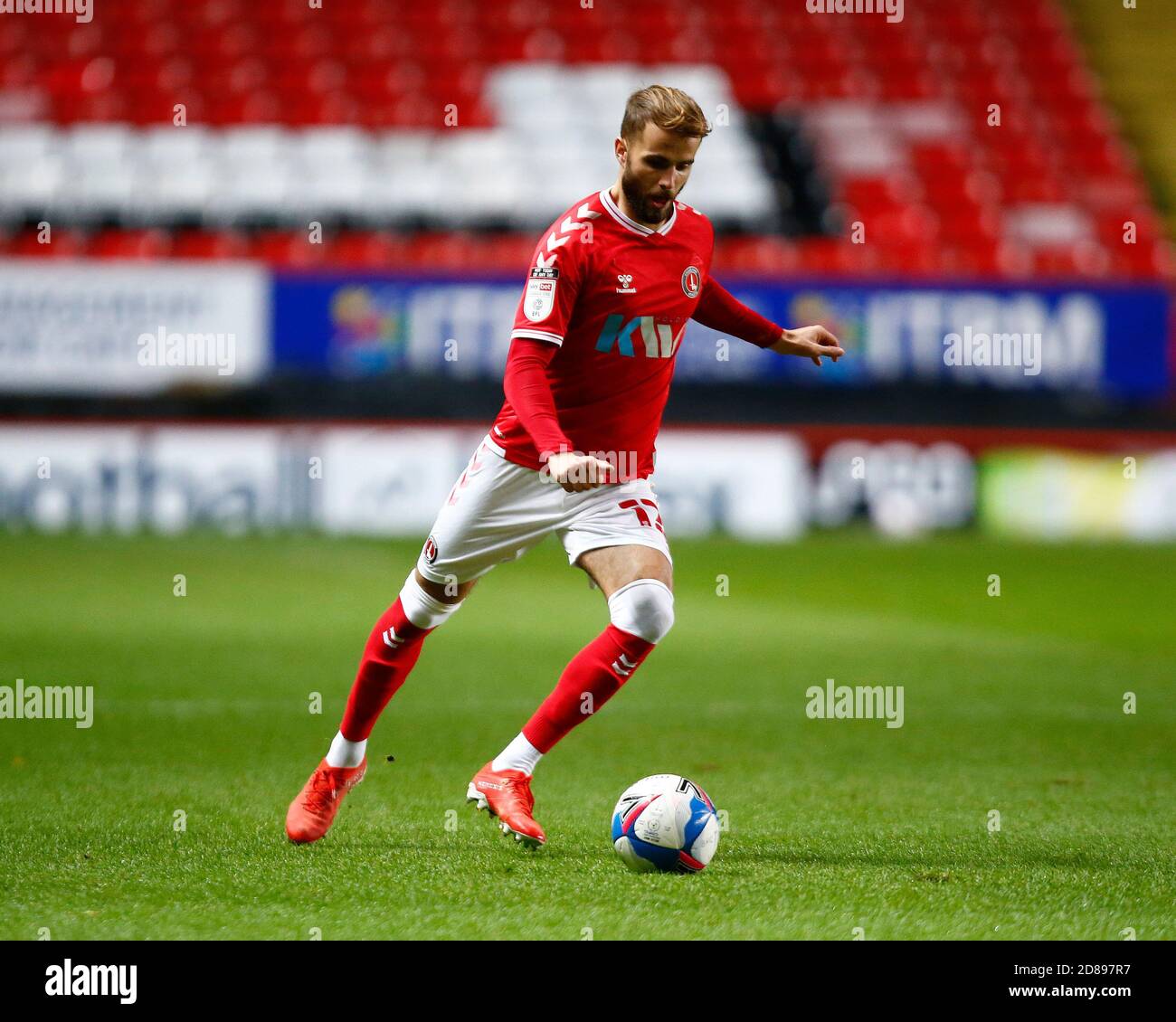 WOOLWICH, Royaume-Uni, OCTOBRE 27 : Andrew Shinnie de Charlton Athletic pendant la Sky Bet League One entre Charlton Athletic et Oxford United à la Banque D'Images