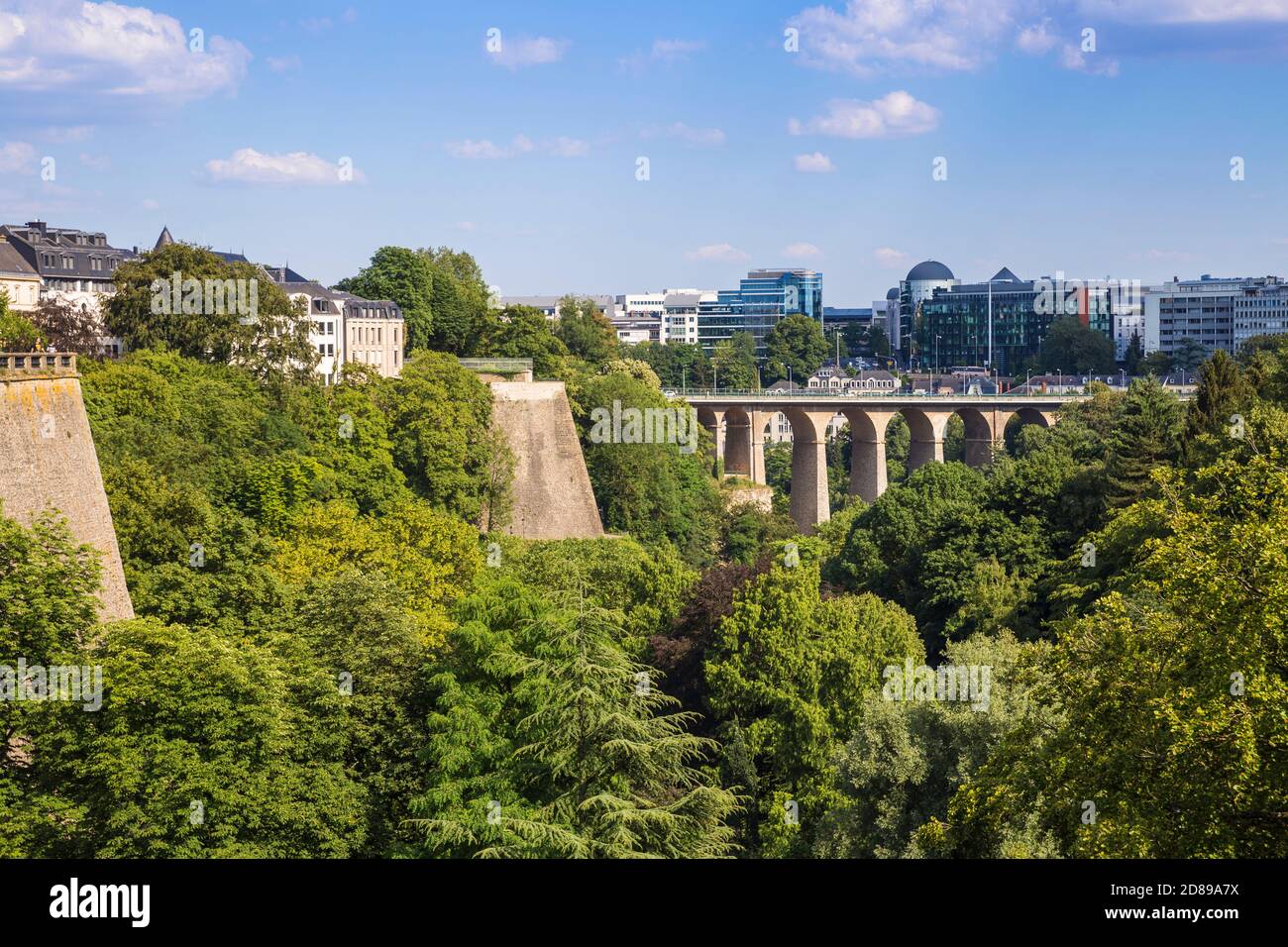 Luxembourg, ville de Luxembourg, parc Petrusse et Viaduc Banque D'Images