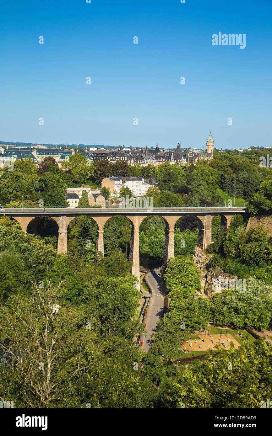 Luxembourg, ville de Luxembourg, parc Petrusse et Viaduc Banque D'Images