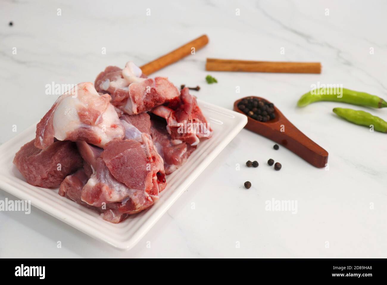 Viande de chèvre ou morceaux de mouton ou d
