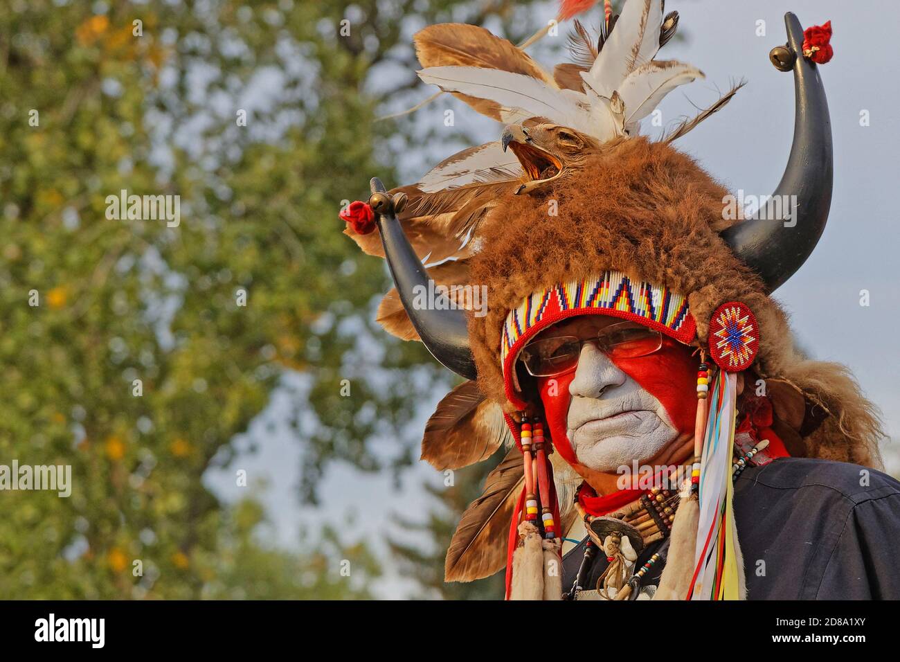 Bismarck, Dakota du Nord, le 8 septembre 2018 : un danseur de la 49e conférence annuelle des tribus Pow Wow, un grand événement en plein air qui réunit plus de 900 dance Banque D'Images