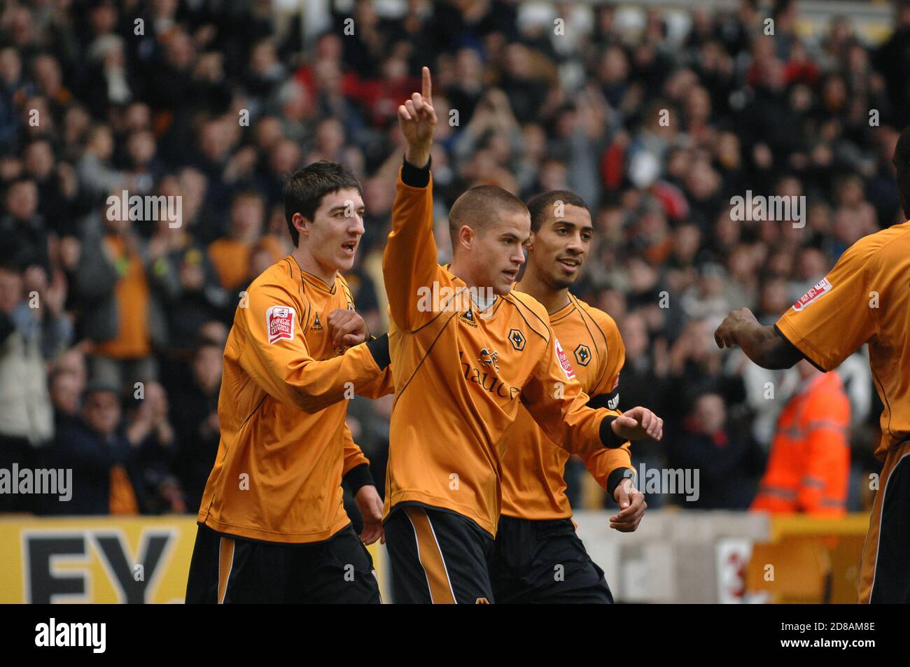 Wolverhampton Wanderers c. Burnley, 17 février 2007 à Molineux. Michael Kightly célèbre son but avec Stephen Ward et Karl Henry Banque D'Images